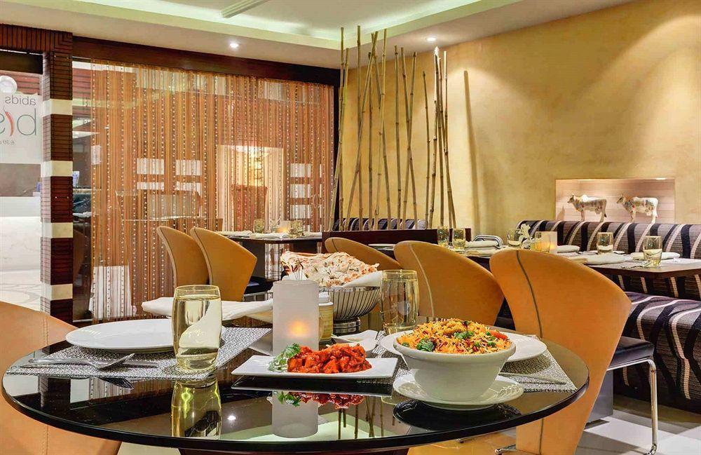 Royalton Hyderabad Abids Hotel Restoran gambar
