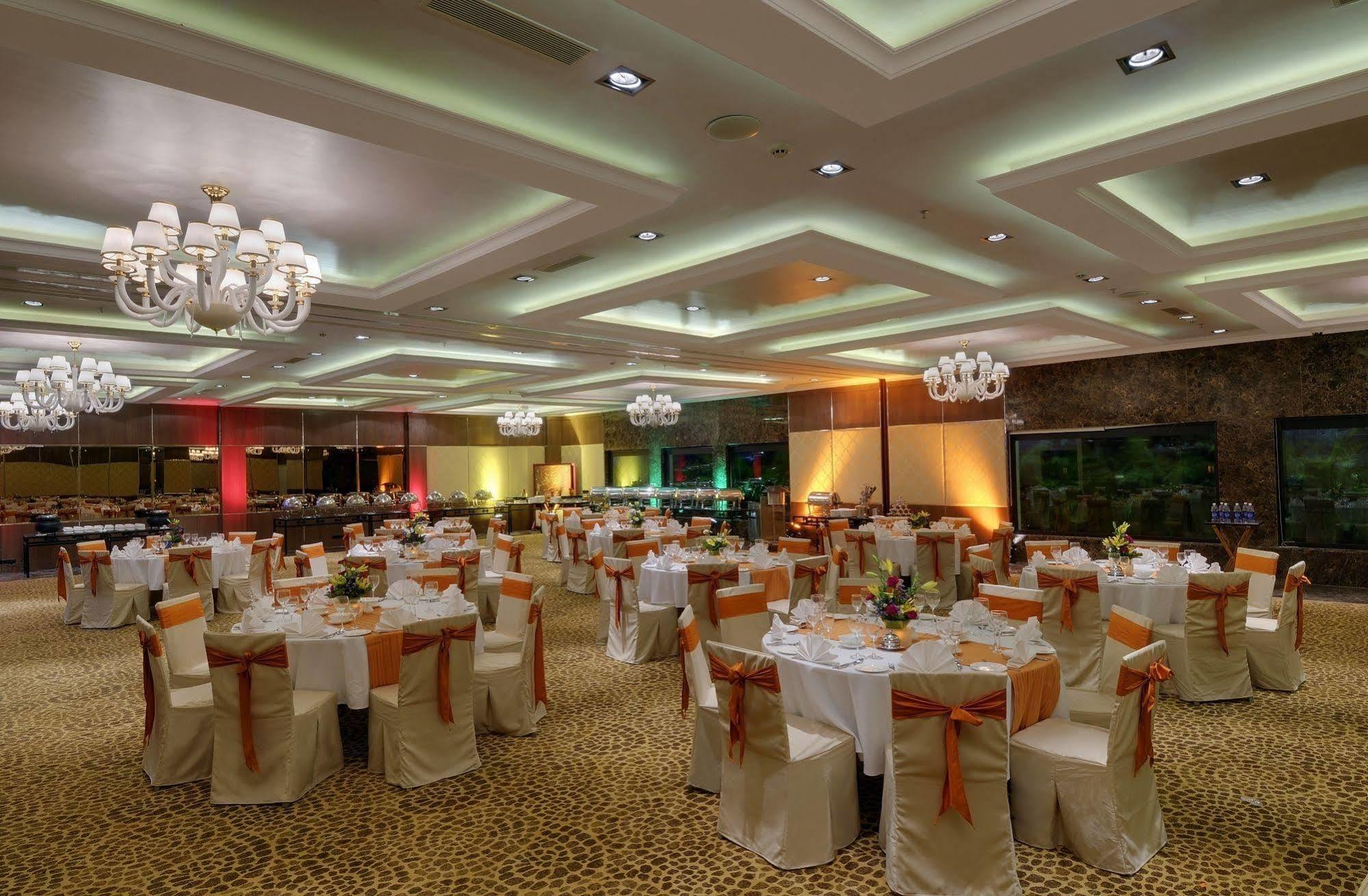 Royalton Hyderabad Abids Hotel Luaran gambar