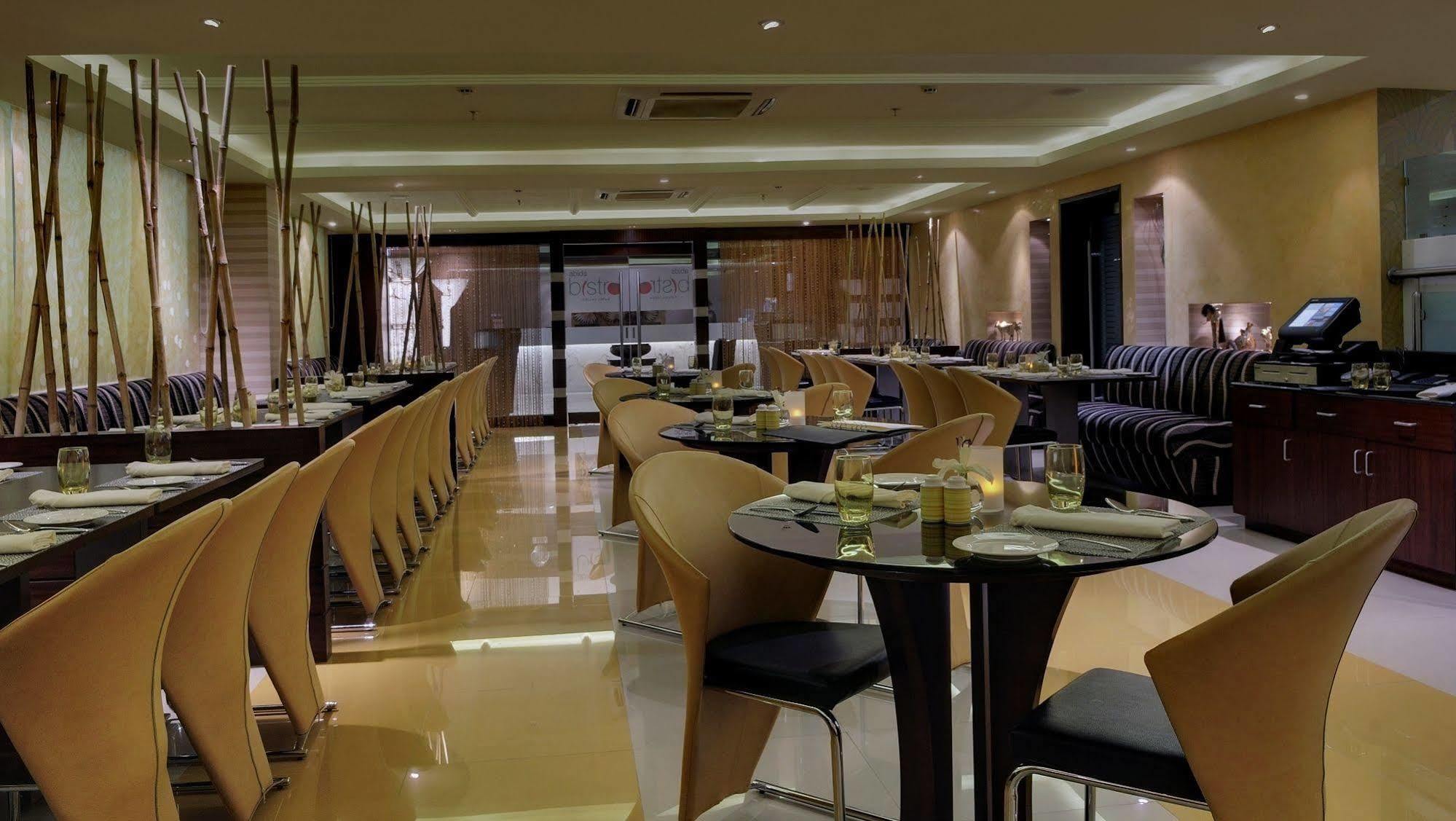 Royalton Hyderabad Abids Hotel Luaran gambar