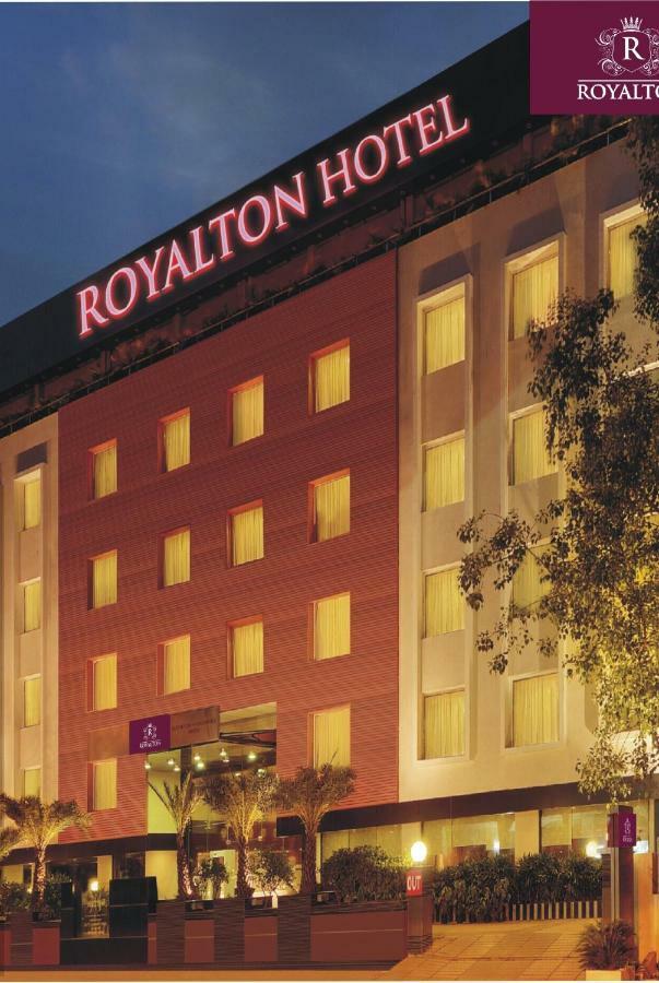 Royalton Hyderabad Abids Hotel Luaran gambar